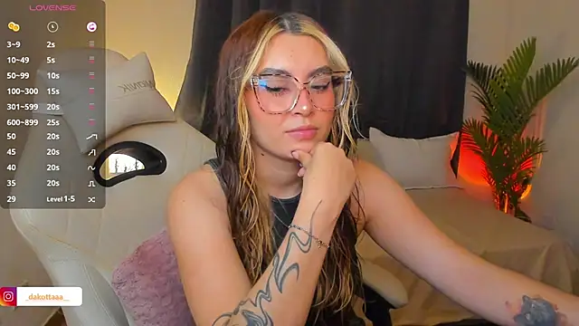 dakottaa  online show from 31, 5, 2026