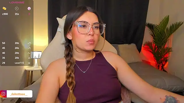 Snapshot of dakottaa_ chatting on 17, 2, 2026 dakottaa online show from 17, 2, 2026