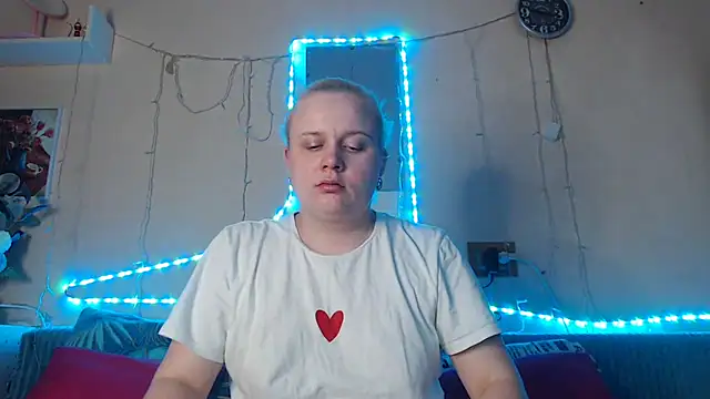 Karolina love  online show from 10, 1, 2025