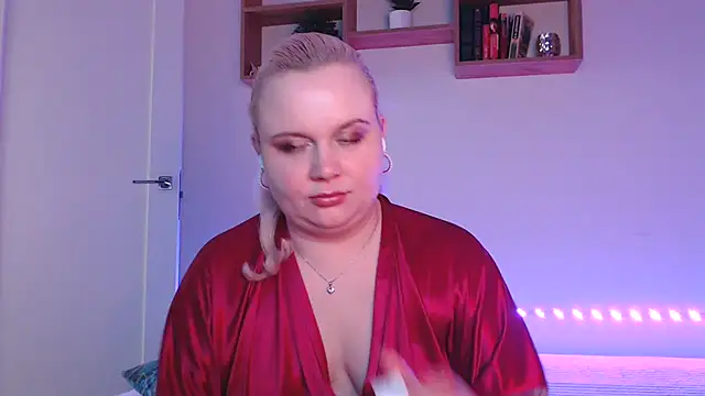 Karolina love  online show from 8, 4, 2026