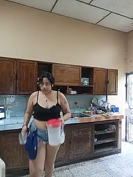 DanelyLopez online show from 16, 5, 2026