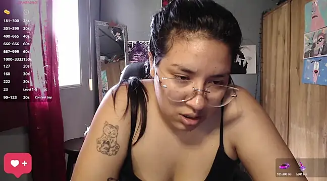 DanelyLopez online show from 26, 2, 2025