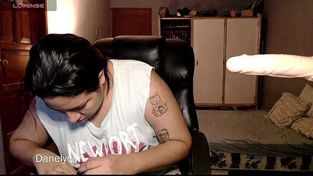 DanelyLopez online show from 8, 5, 2026