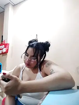 Snapshot of DanelyLopez chatting on 9, 2, 2026 DanelyLopez online show from 9, 2, 2026