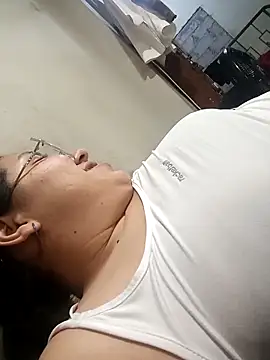 Snapshot of DanelyLopez chatting on 8, 2, 2026 DanelyLopez online show from 8, 2, 2026