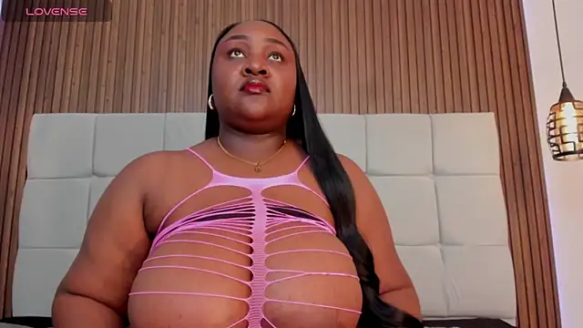 Saravy Blandon online show from 9, 9, 2025