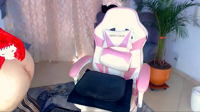 Snapshot of SelfSuck9inchs chatting on 15, 10, 2025 SelfSuck9inchs online show from 15, 10, 2025