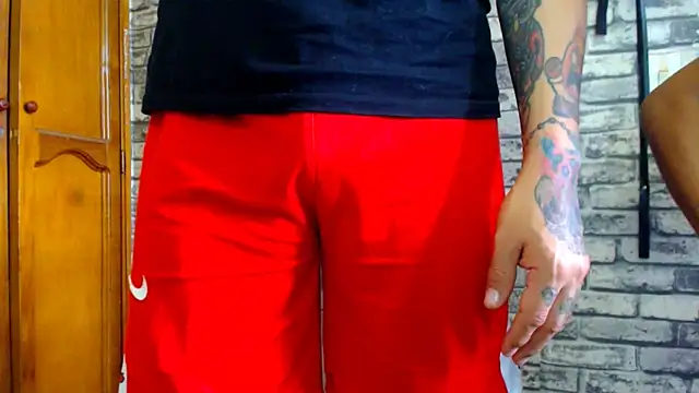 Snapshot of SelfSuck9inchs chatting on 26, 2, 2025 SelfSuck9inchs online show from 26, 2, 2025