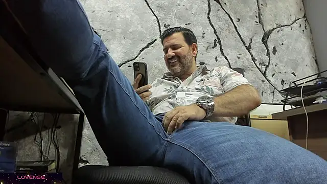 Maxi TheBigDaddy online show from 1, 10, 2025