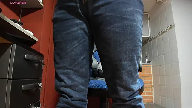 Maxi TheBigDaddy online show from 10, 3, 2025