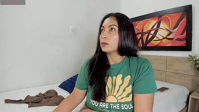 Lauralove 69 online show from 28, 5, 2026