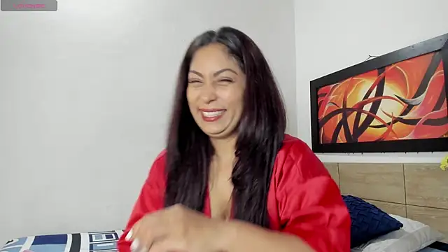 Snapshot of Lauralove_69 chatting on 26, 6, 2026 Lauralove 69 online show from 26, 6, 2026