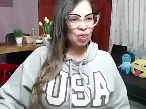 Snapshot of jademoomsm chatting on 6, 2, 2026 jademoomsm online show from 6, 2, 2026