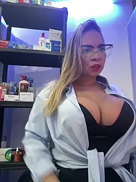 jademoomsm online show from 11, 4, 2026