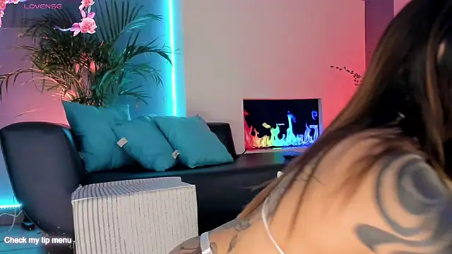 Snapshot of Megan_inked chatting on 28, 9, 2025 Megan inked online show from 28, 9, 2025