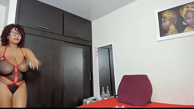 megan-hotxx online show from 18, 11, 2025