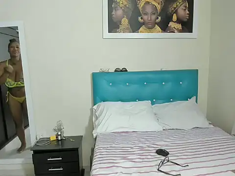 megan-hotxx online show from 28, 9, 2025