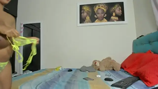 megan-hotxx online show from 16, 4, 2026