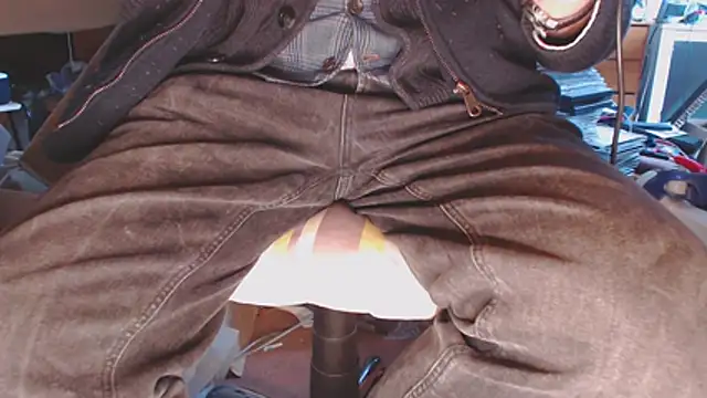 Snapshot of cullender@xh chatting on 11, 2, 2026 cullenderxh online show from 11, 2, 2026