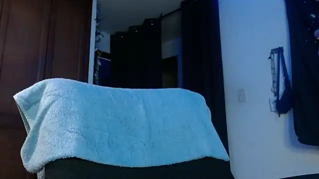 shy katy  online show from 12, 1, 2025