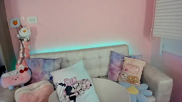 tinysara online show from 1, 12, 2025