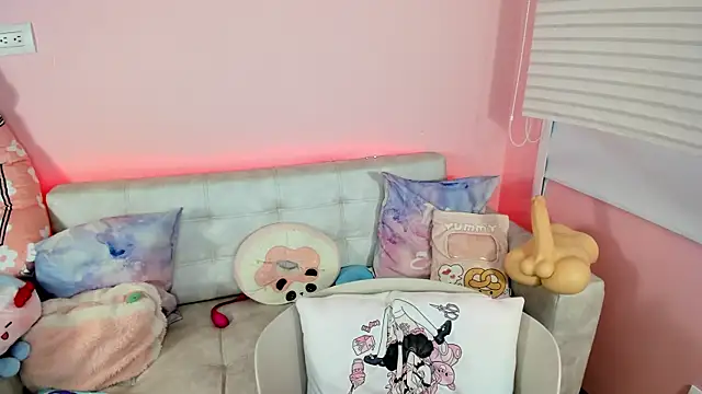 tinysara online show from 3, 5, 2026