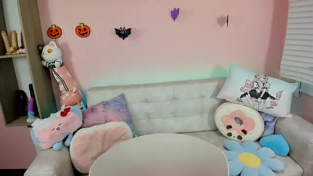 tinysara online show from 2, 10, 2025