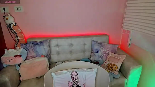tinysara online show from 20, 6, 2026