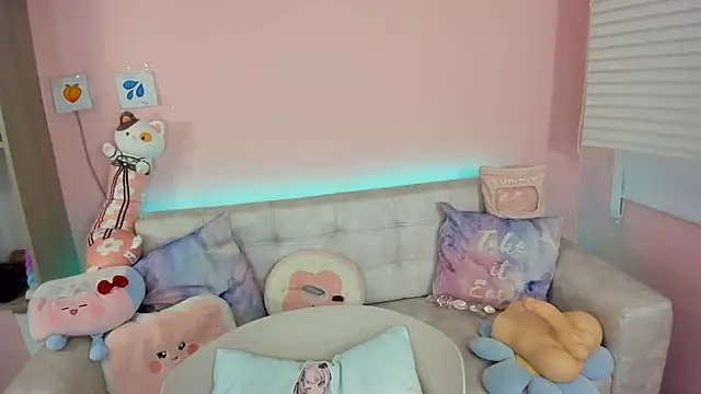 tinysara online show from 15, 11, 2025