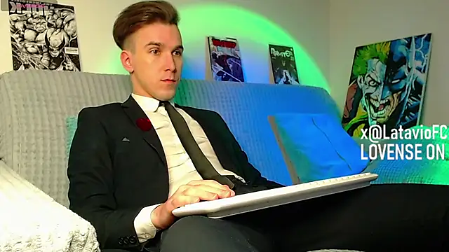 Midnighter  online show from 26, 5, 2026