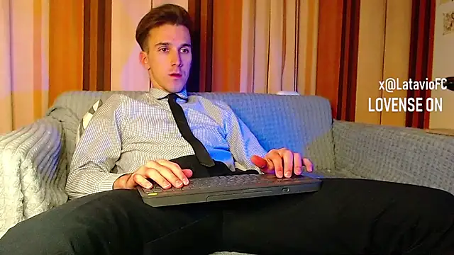 Midnighter  online show from 24, 11, 2025