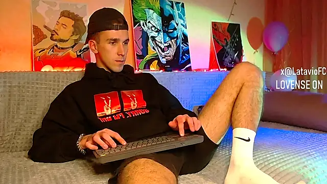 Midnighter  online show from 14, 1, 2025