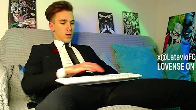 Midnighter  online show from 4, 3, 2026