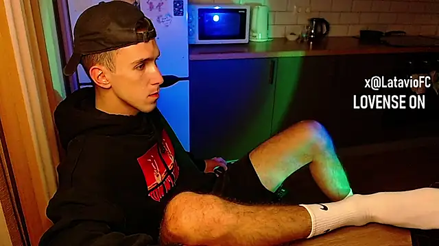 Midnighter  online show from 25, 9, 2025