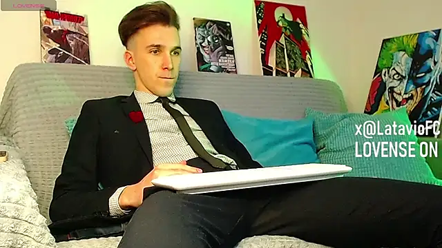 Midnighter  online show from 13, 3, 2026