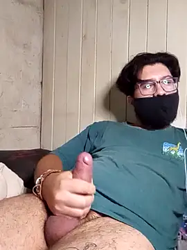 Snapshot of Kakashi013 chatting on 8, 5, 2026 Kakashi013 online show from 8, 5, 2026