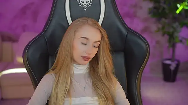 Amelia Blaze online show from 12, 2, 2025