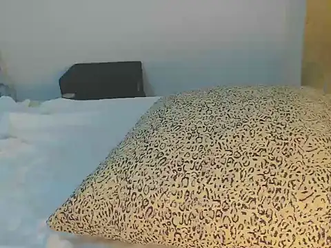 wetmypants online show from 4, 10, 2025