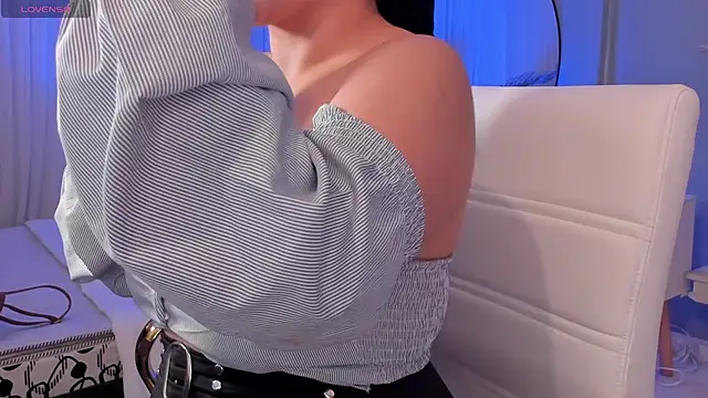 scarlet miller1 online show from 3, 11, 2025