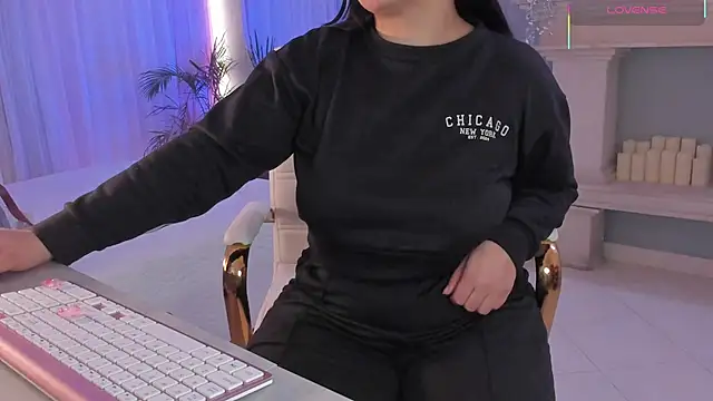 scarlet miller1 online show from 12, 11, 2025