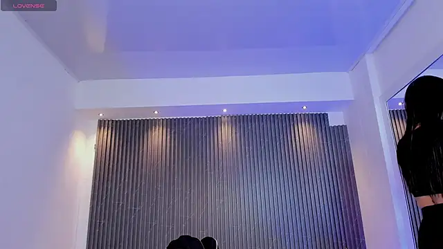 charlottewhitte online show from 2, 3, 2026