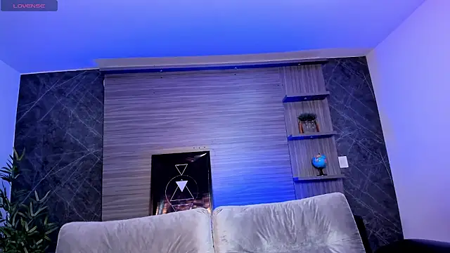 charlottewhitte online show from 6, 2, 2026