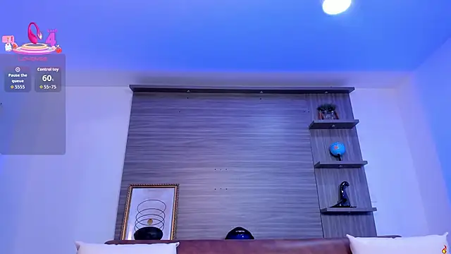 charlottewhitte online show from 12, 9, 2025