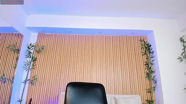 charlottewhitte online show from 14, 10, 2025