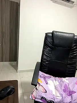 Violetacam 05 online show from 4, 10, 2025