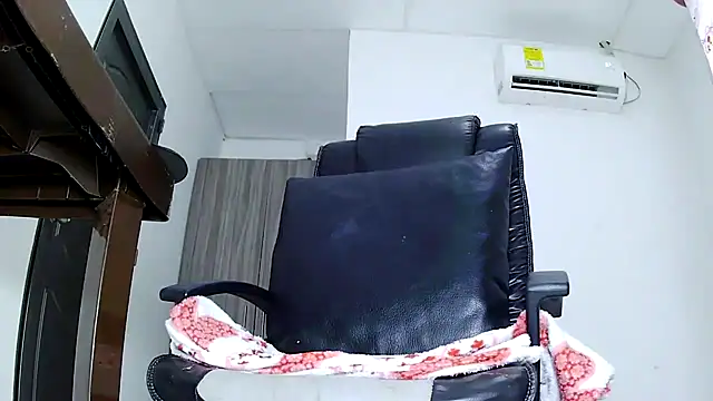 Violetacam 05 online show from 30, 11, 2025