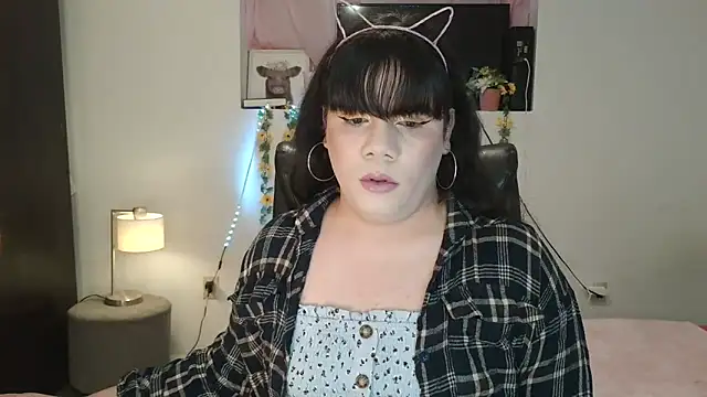 Violetacam 05 online show from 24, 1, 2025