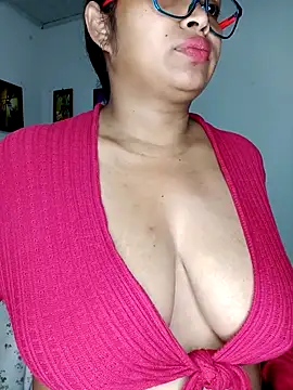 Snapshot of chalohott chatting on 24, 6, 2026 chalohott online show from 24, 6, 2026