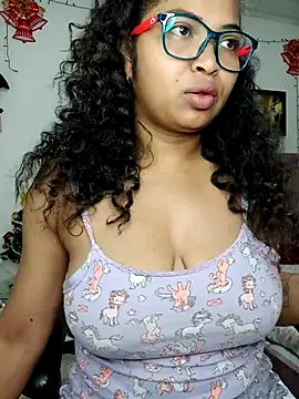 Snapshot of chalohott chatting on 16, 12, 2025 chalohott online show from 16, 12, 2025