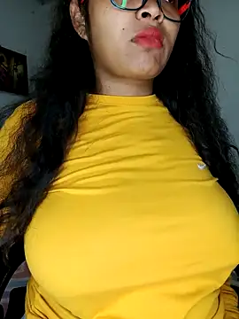 Snapshot of chalohott chatting on 17, 7, 2026 chalohott online show from 17, 7, 2026